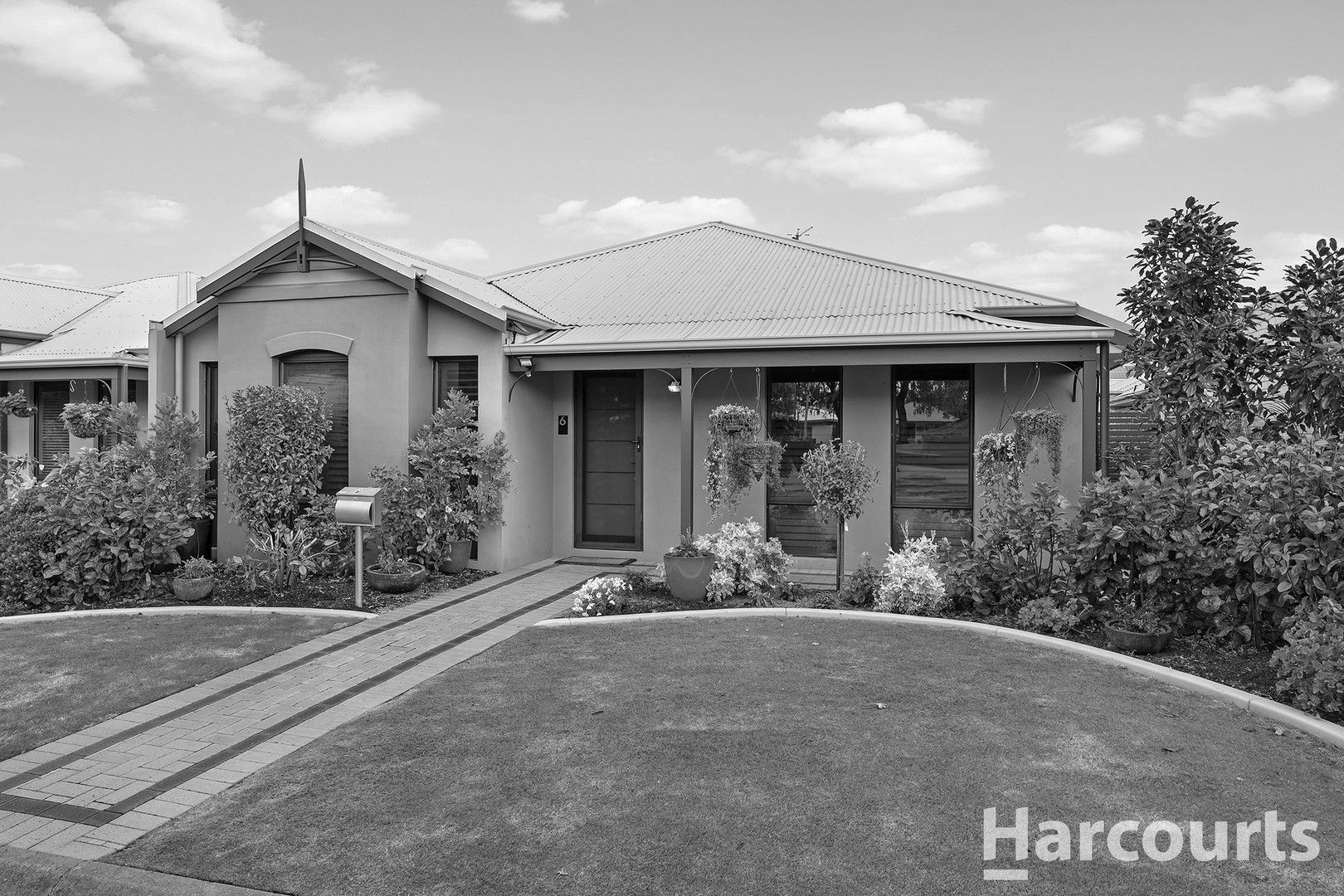 6 Moorhen Green, Dudley Park WA 6210, Image 0