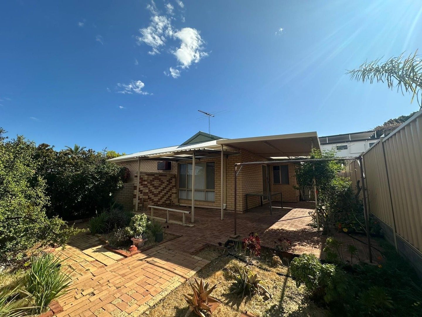 2 bedrooms Villa in UNIT 3/7 CARRINGTON STREET PALMYRA WA, 6157