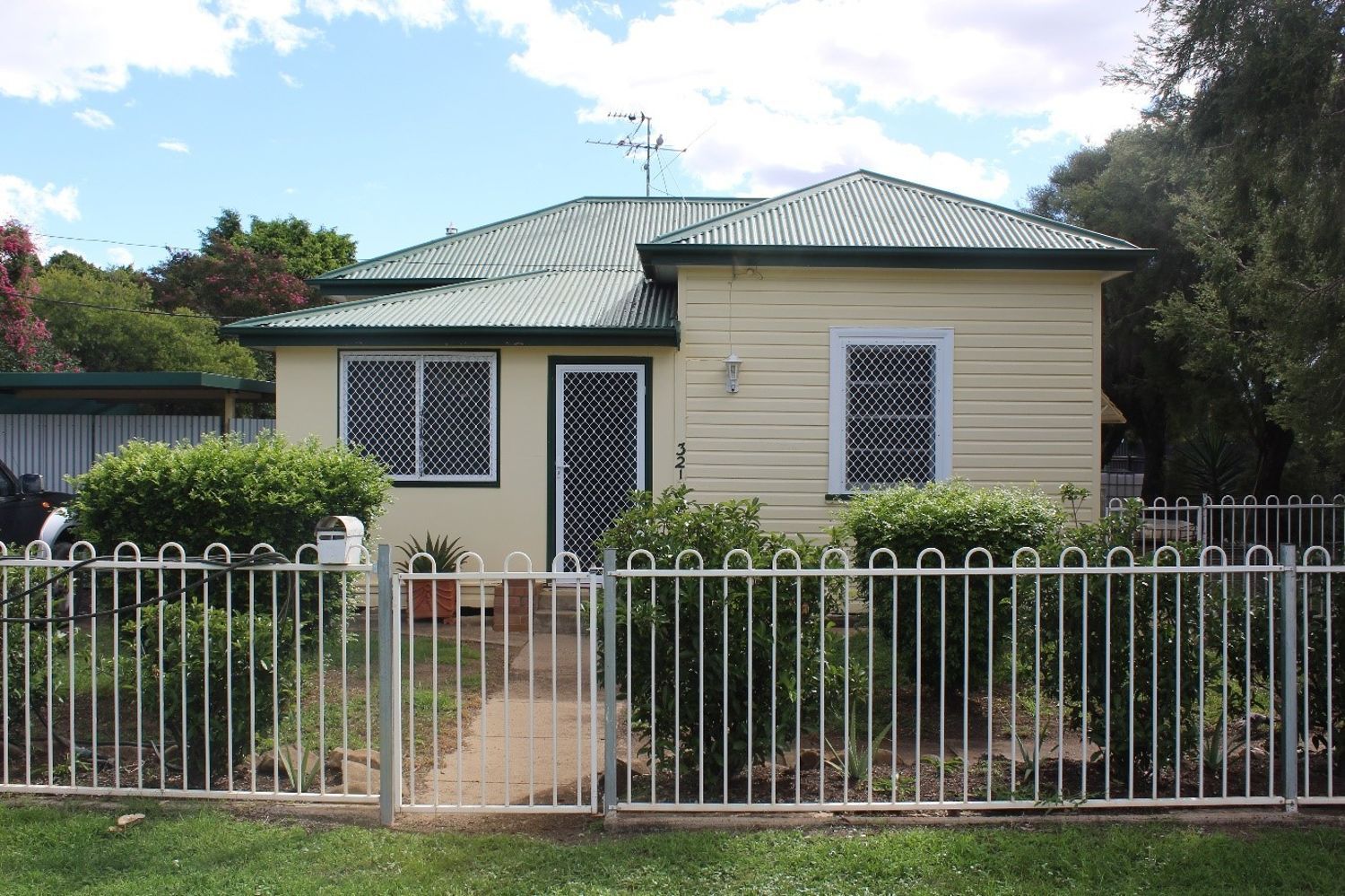 2 bedrooms House in 321 Balo Street MOREE NSW, 2400