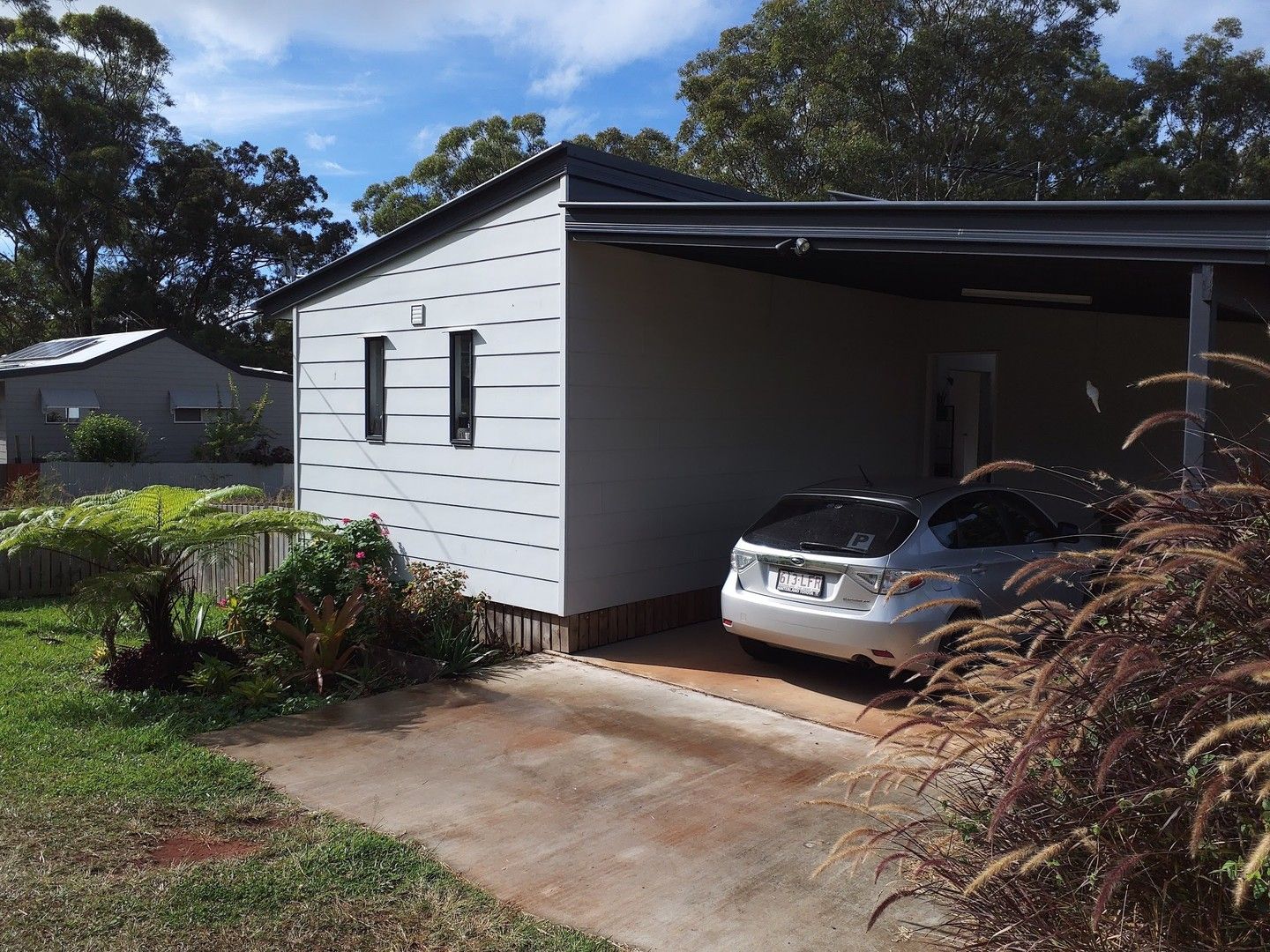 3 bedrooms House in 18 GOOLAGONG STREET RUSSELL ISLAND QLD, 4184