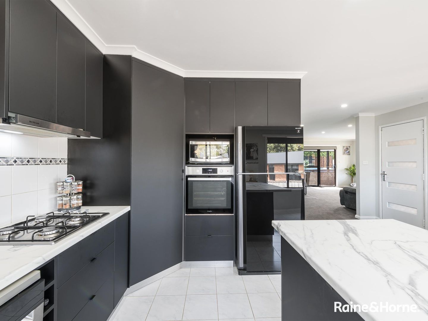 14 Cornelia Close, Ranelagh TAS 7109, Image 2