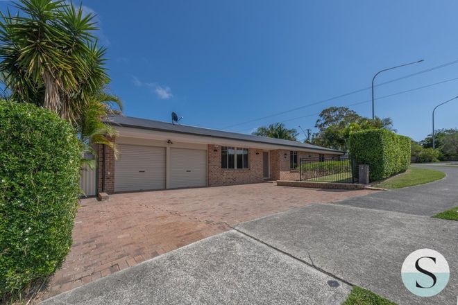 Picture of 76 Roper Road, BLUE HAVEN NSW 2262