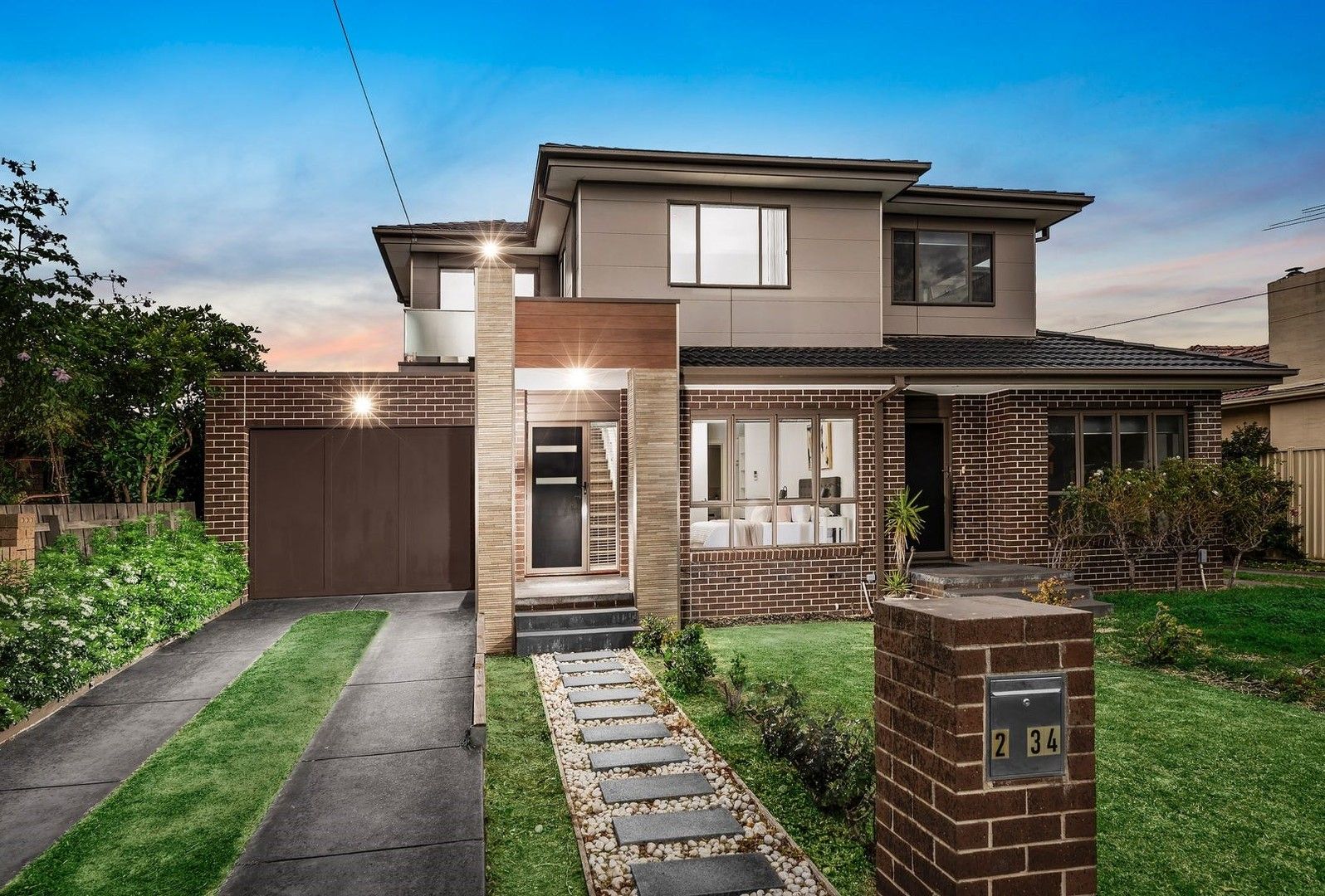 3 bedrooms Townhouse in 2/34 Valley Street OAKLEIGH SOUTH VIC, 3167