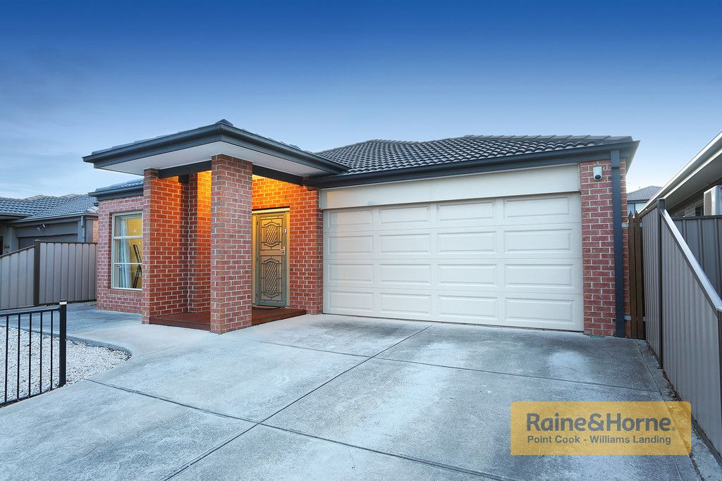4 bedrooms House in 61 Connor Drive BURNSIDE HEIGHTS VIC, 3023