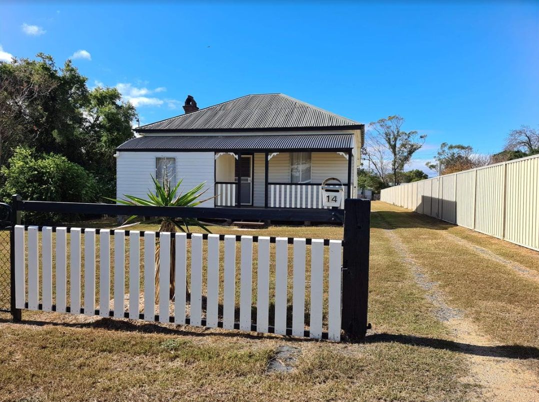 3 bedrooms House in 14 Bourke Street WARWICK QLD, 4370