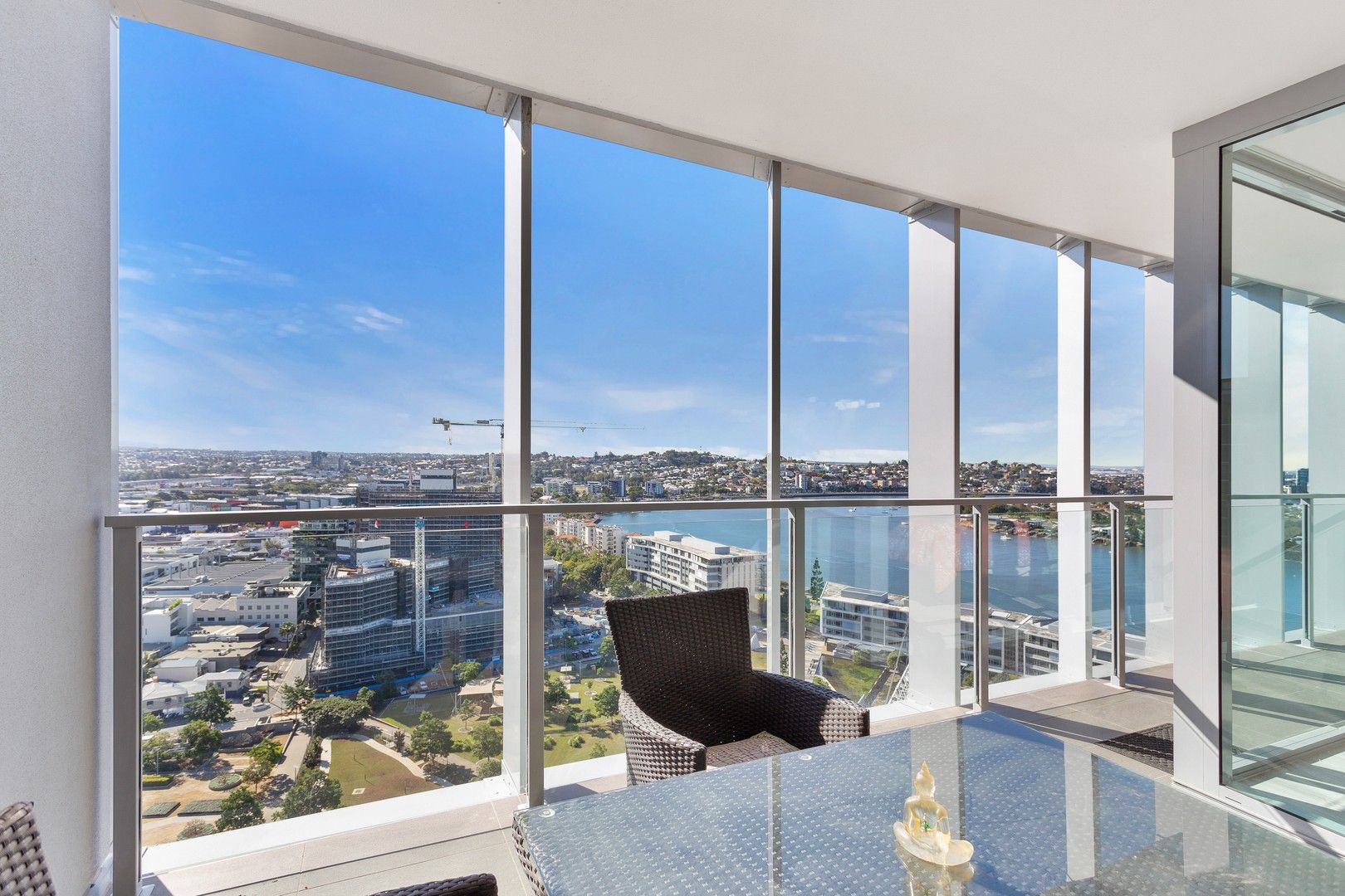 2 bedrooms Apartment / Unit / Flat in 2204/30 Festival Place NEWSTEAD QLD, 4006
