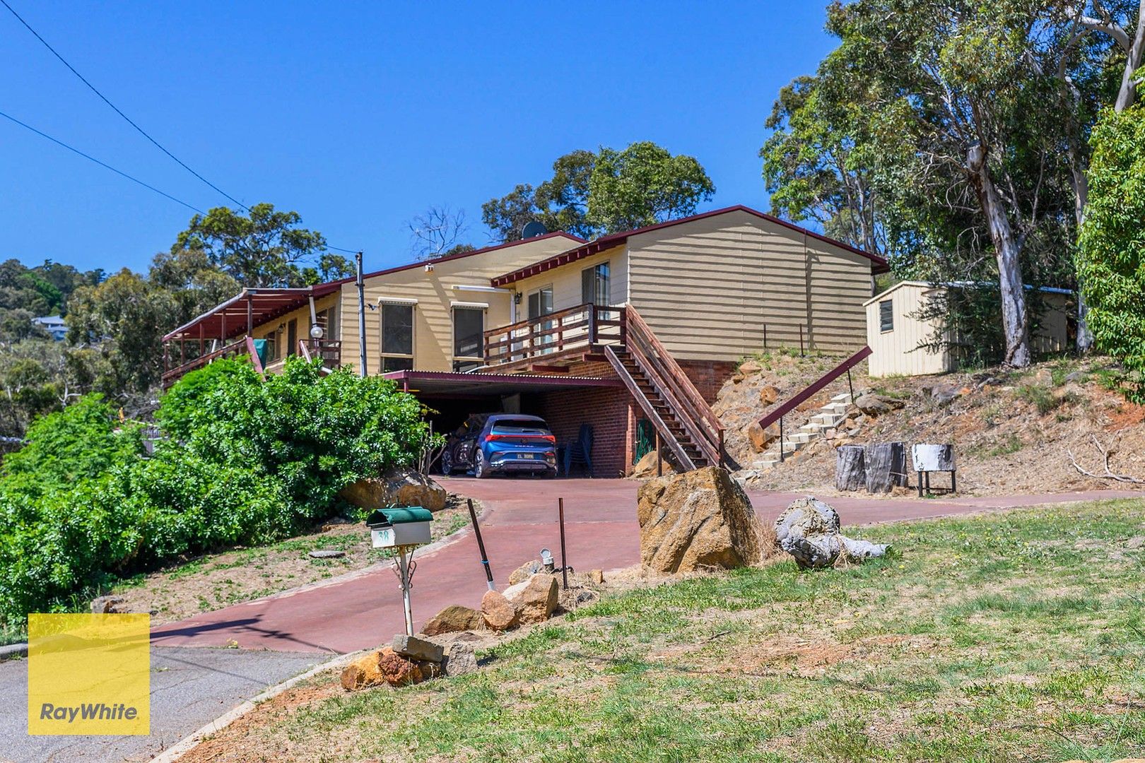 38 Nangana Way, Kalamunda WA 6076, Image 0