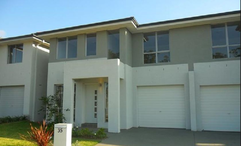 3 bedrooms House in 35 Atlantic Boulevard GLENFIELD NSW, 2167