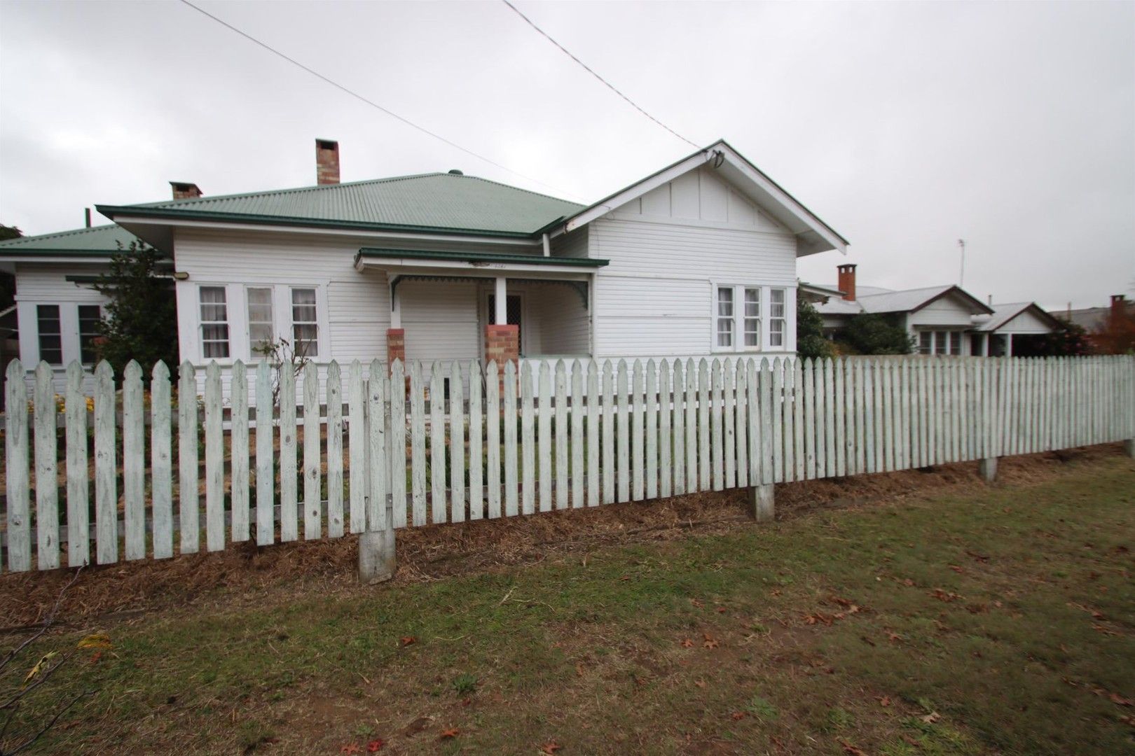 5 bedrooms House in 110 Molesworth Street TENTERFIELD NSW, 2372