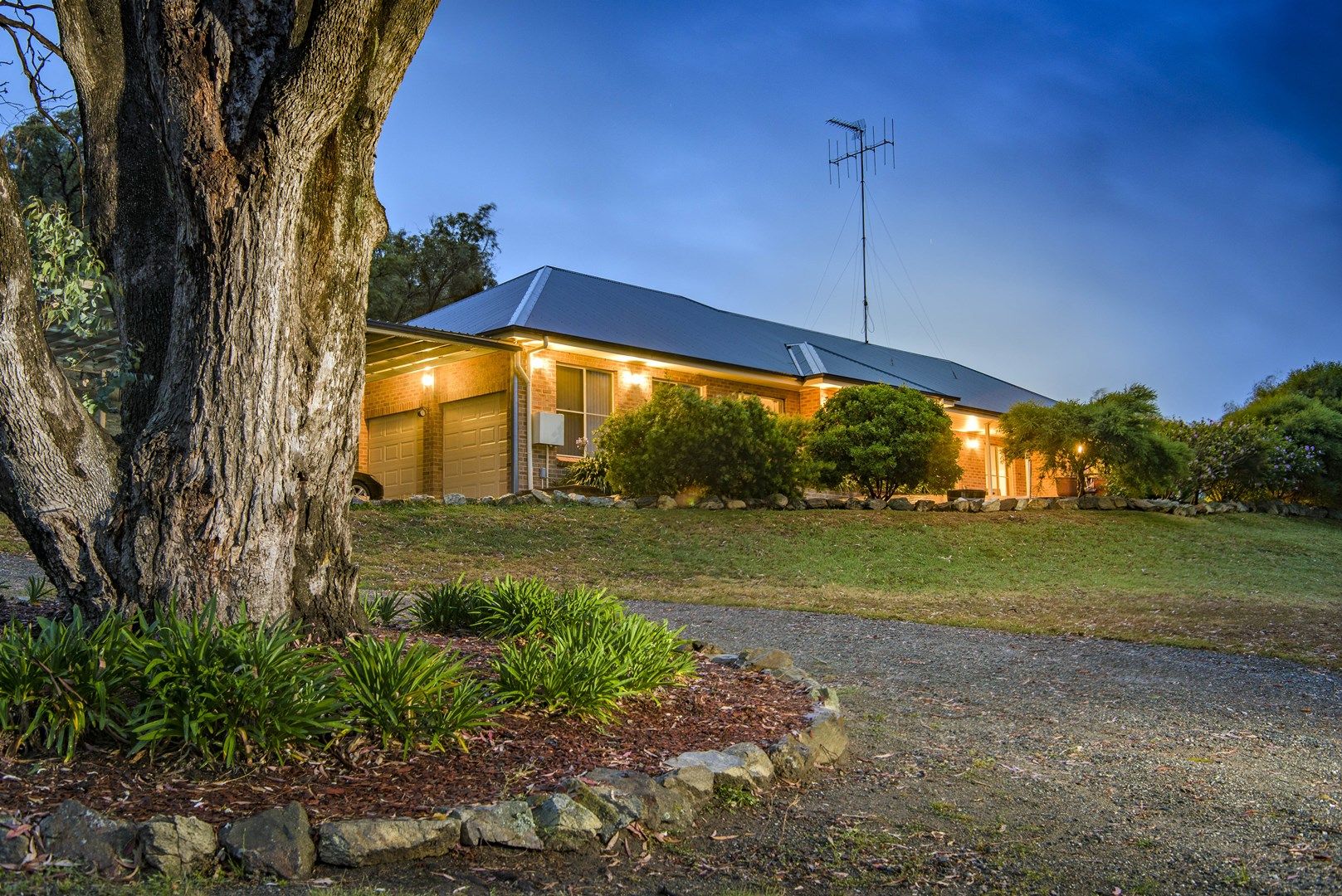 16 O'Malley Place, Googong NSW 2620, Image 0