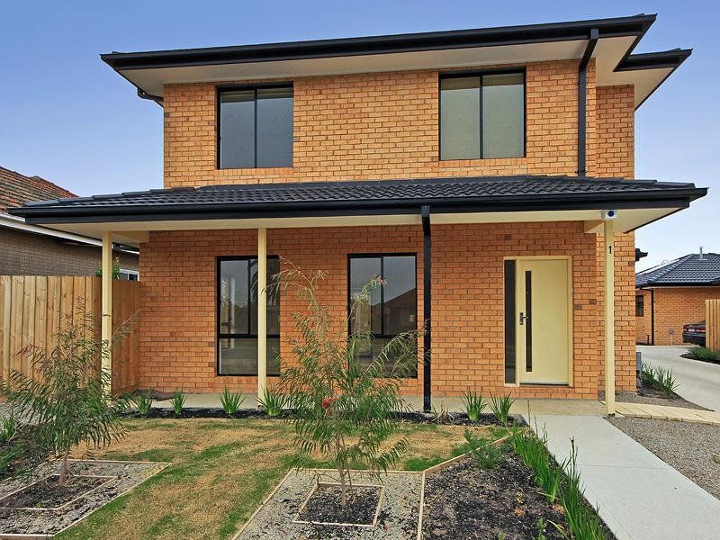 3 bedrooms Townhouse in 1/6-8 Glendenning Street ST ALBANS VIC, 3021