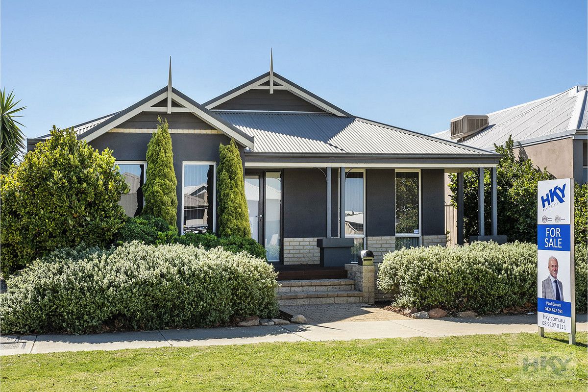 3 bedrooms House in 8 Pymore Crescent BUTLER WA, 6036