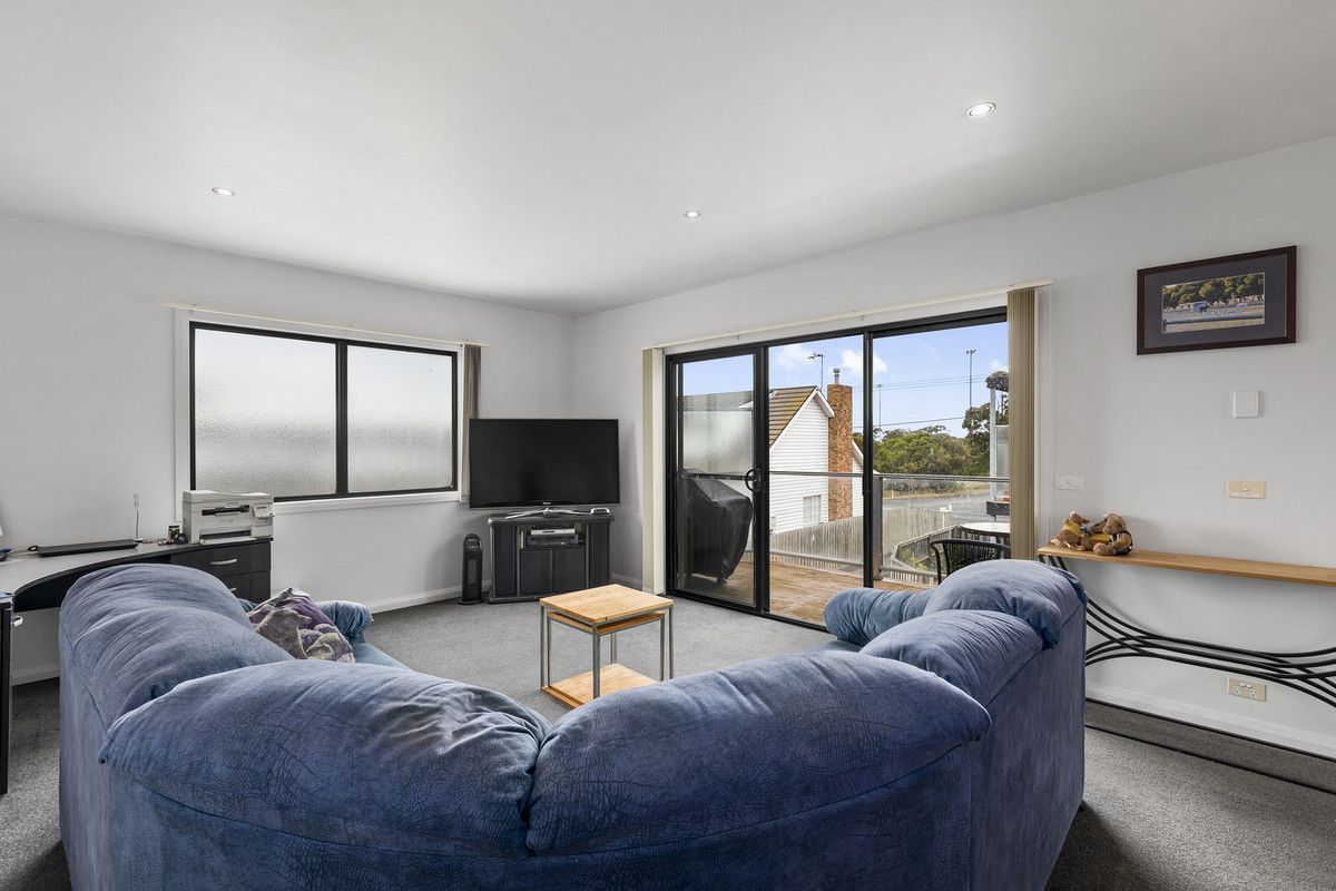 2/1281 Murradoc Road, St Leonards VIC 3223, Image 2