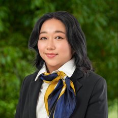 Esther Liu, Sales representative