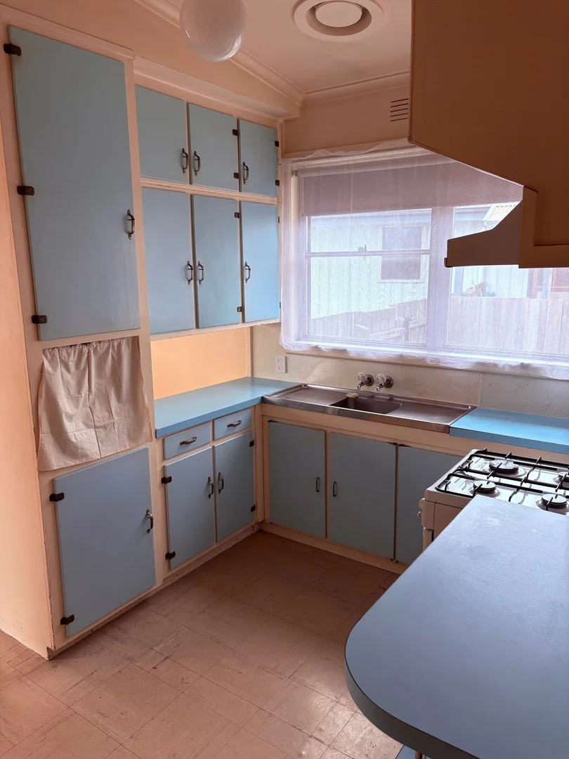 Additional image 3 of 12 Hyland Ct, Sale VIC 3850