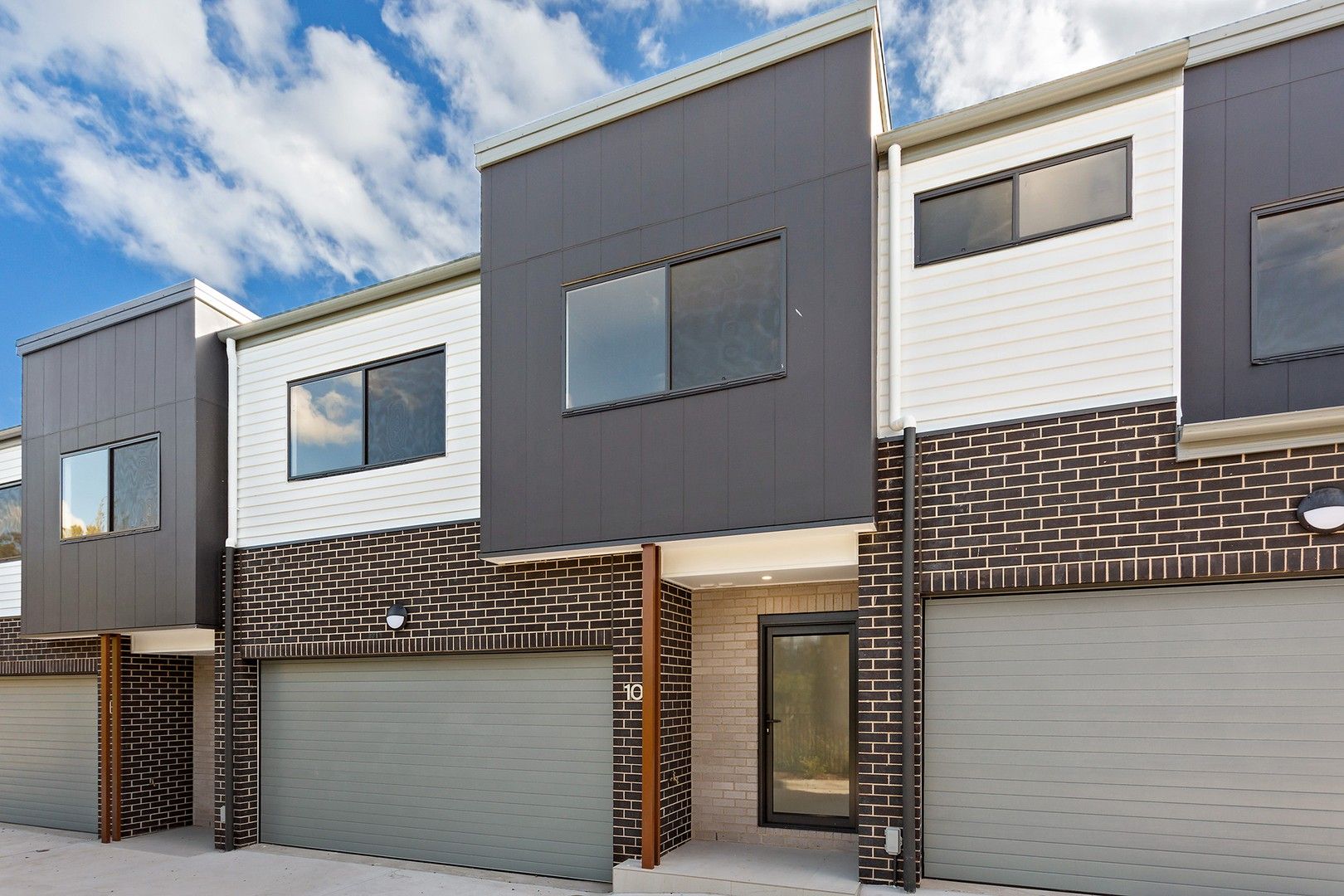 3 bedrooms Townhouse in 10/33 Oslen  Crescent WARNERS BAY NSW, 2282