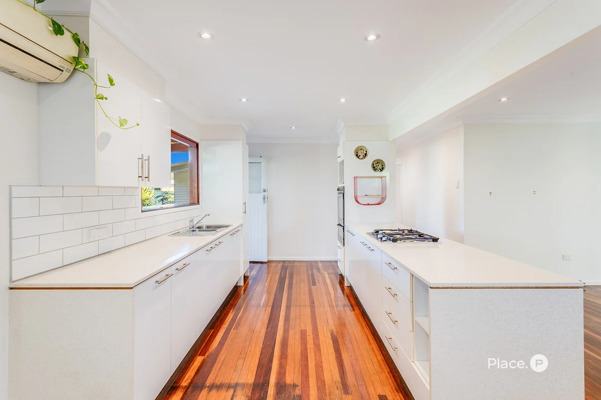Additional image 7 of 130 Elizabeth Avenue, Clontarf QLD 4019
