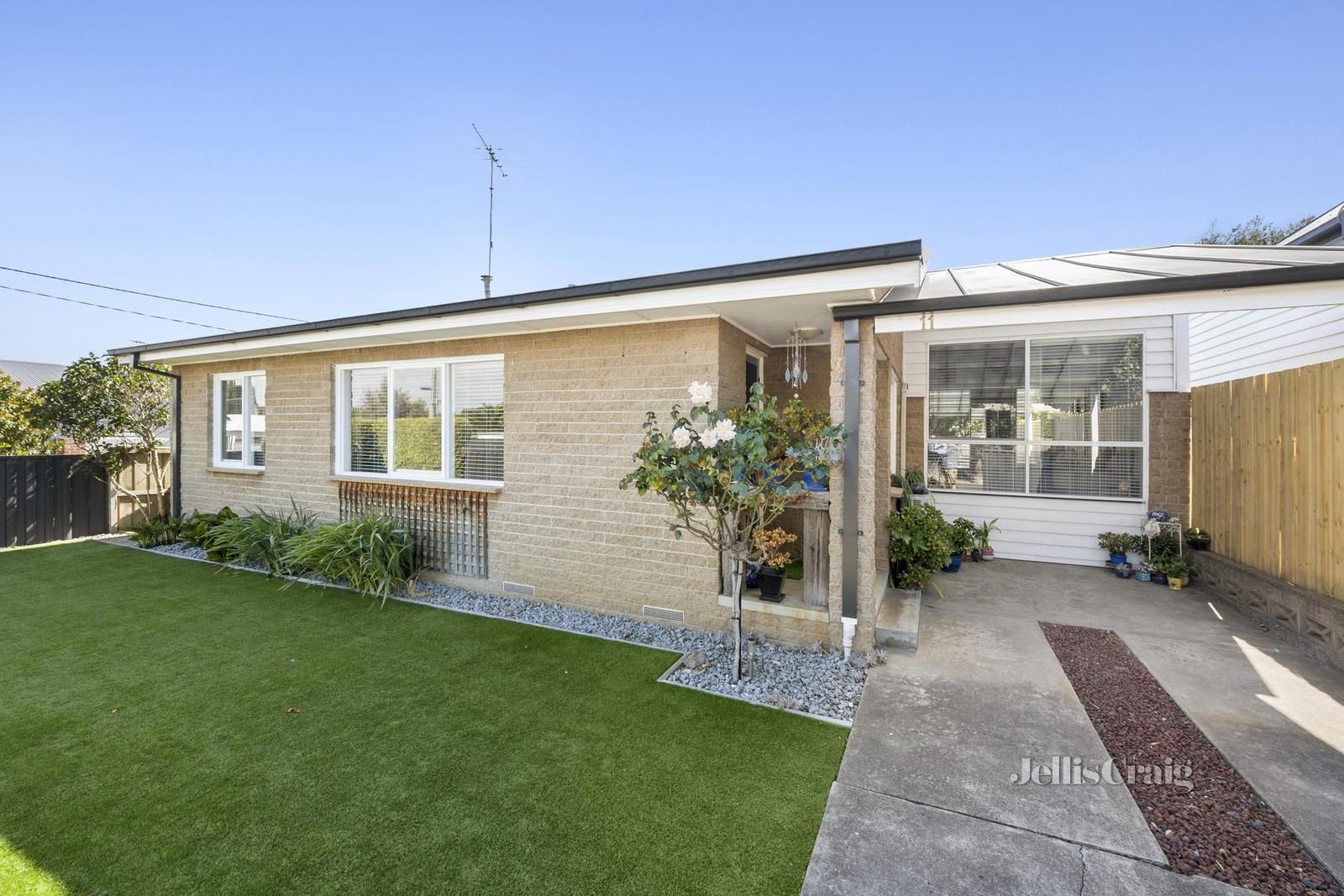 11 Laira Street, Geelong West VIC 3218, Image 0