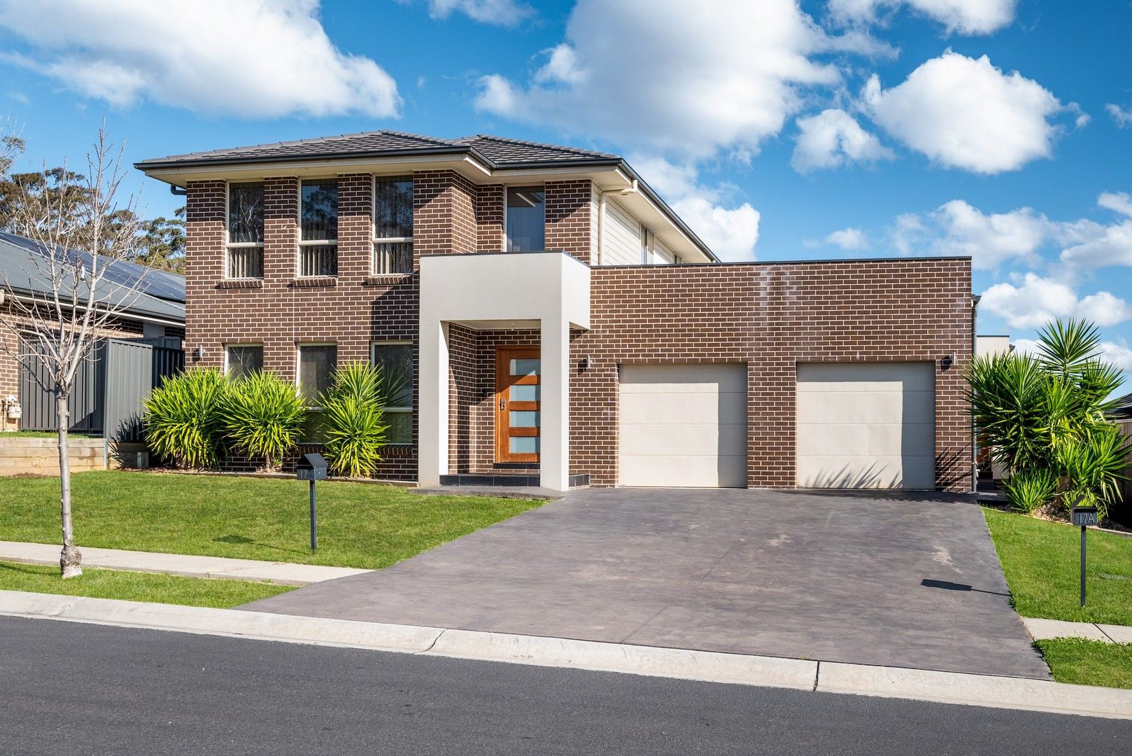 6 bedrooms House in 12 A & B Harvey Road APPIN NSW, 2560