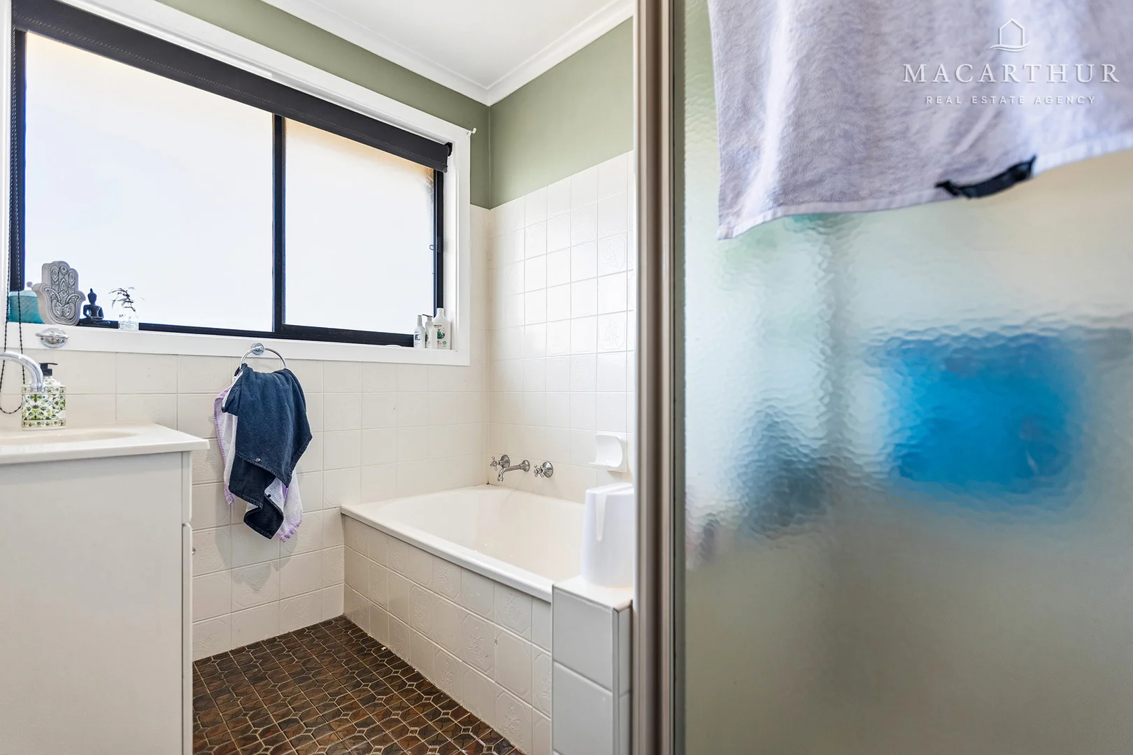 Additional image 11 of 4 Lincoln Avenue, Tolland NSW 2650