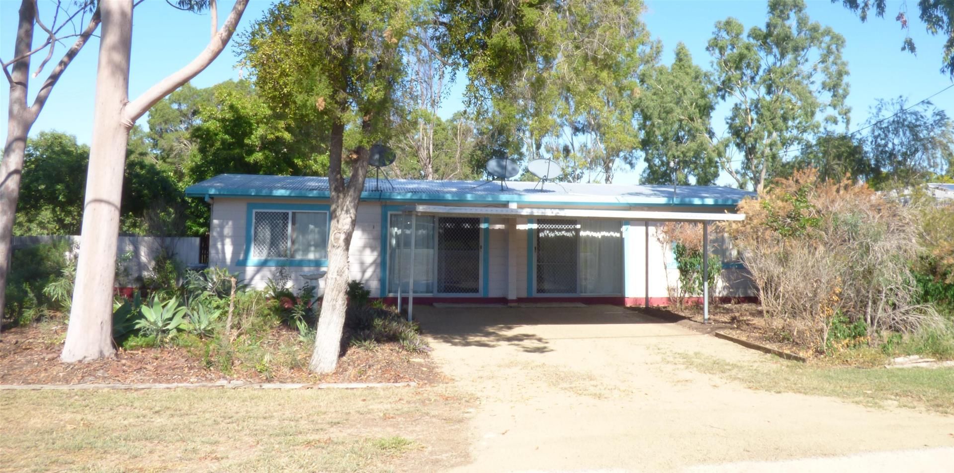 2 bedrooms Apartment / Unit / Flat in 2/17 Stanley Street THANGOOL QLD, 4716
