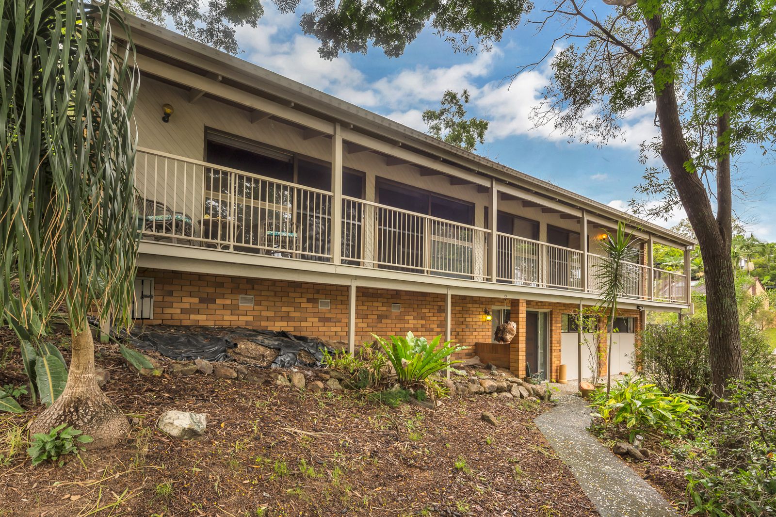 1 Pilin Place, Chapel Hill QLD 4069, Image 0