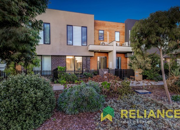 16 Valiant Walk, Williams Landing VIC 3027