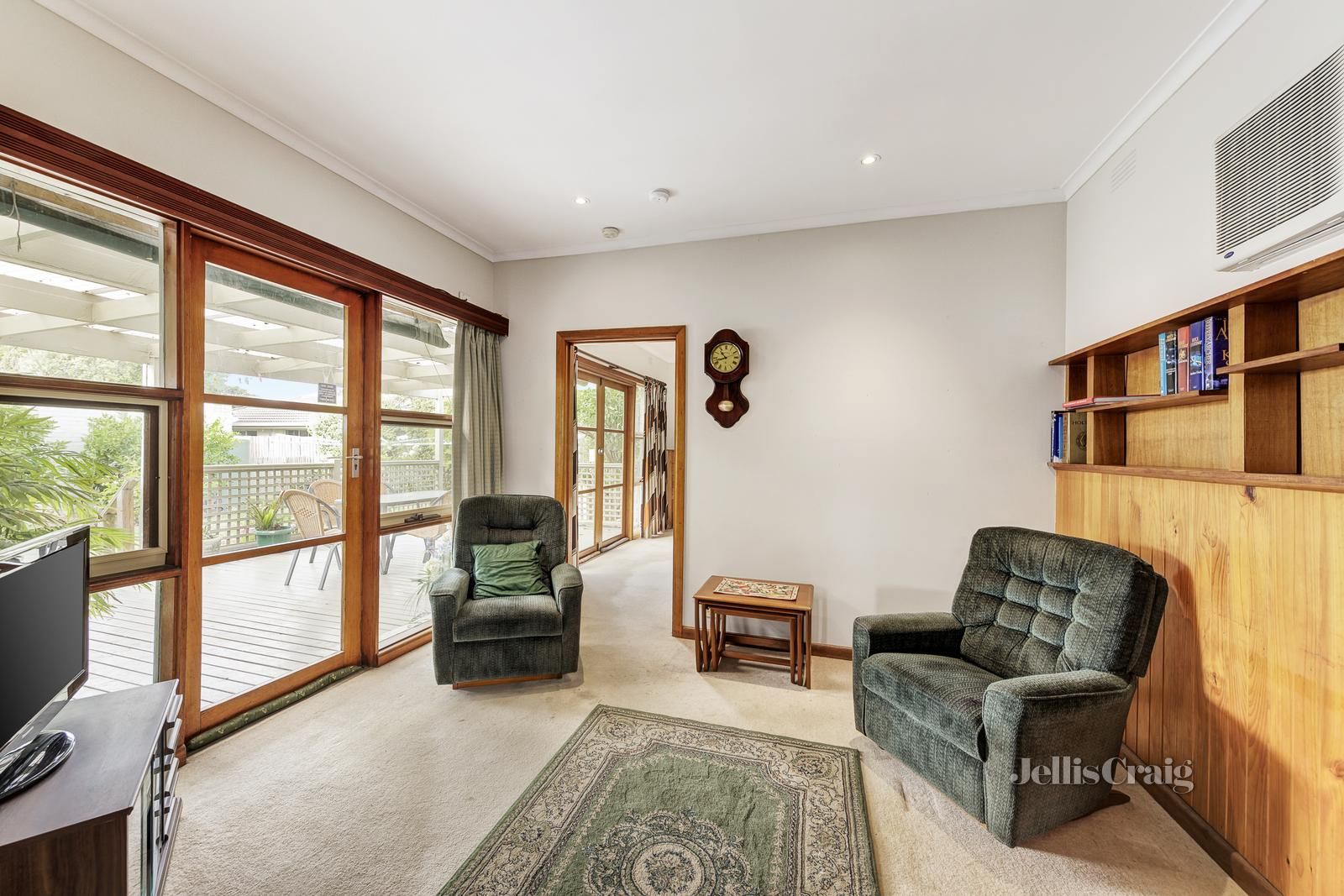 10 East View Crescent, Bentleigh East VIC 3165, Image 2