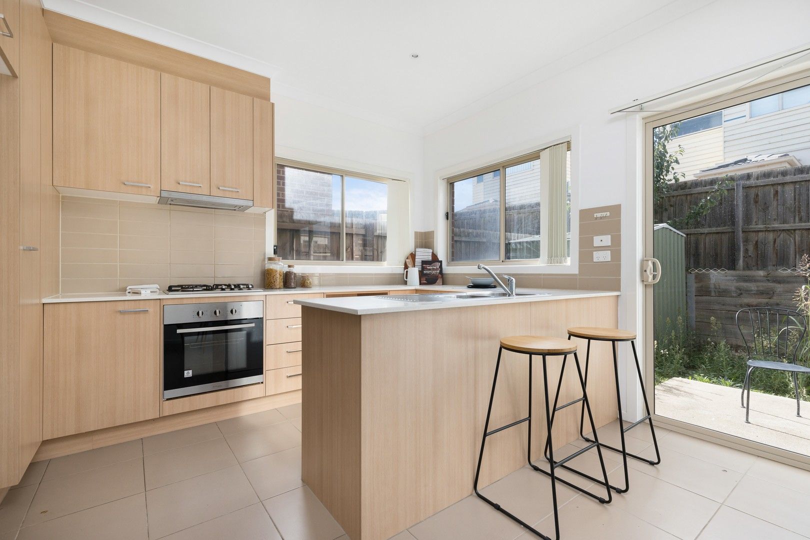 3 bedrooms Townhouse in 2/438 Morris Road TRUGANINA VIC, 3029