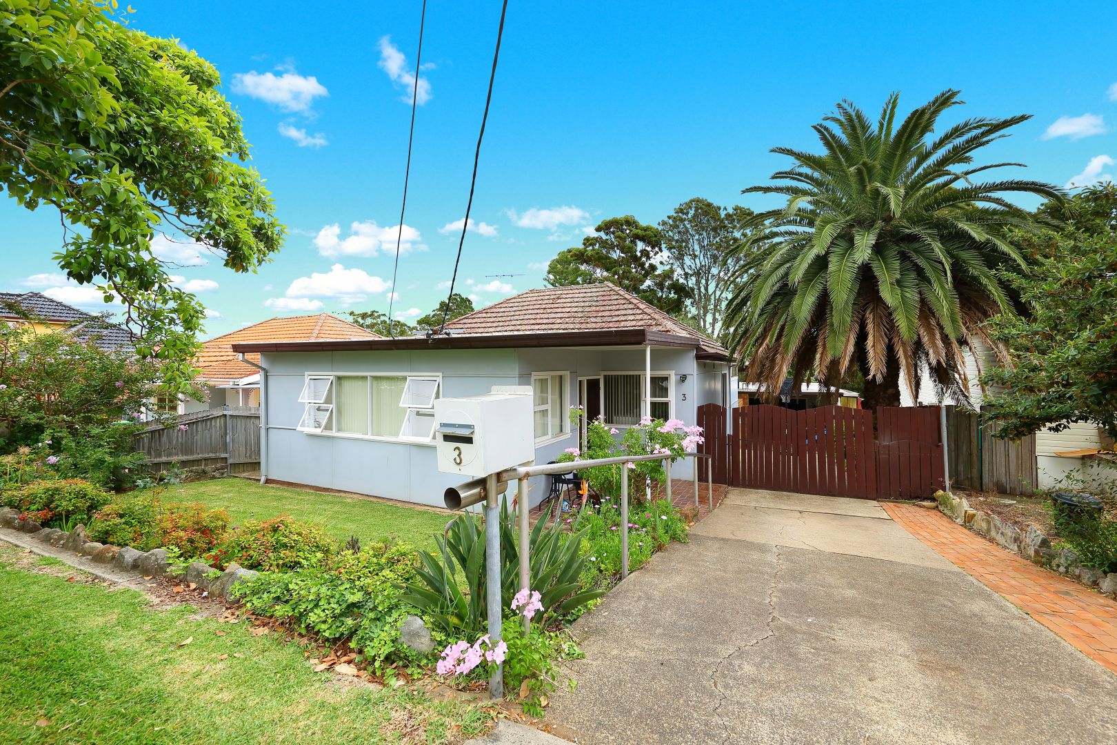 3 Mavis Avenue, Peakhurst NSW 2210, Image 1