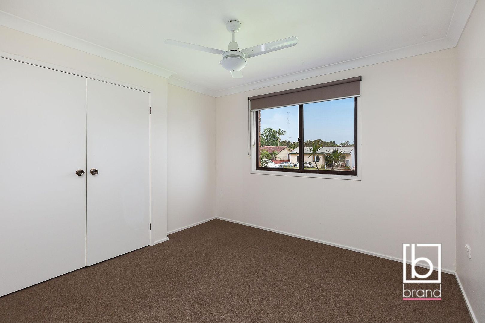 33 Campbell Parade, Mannering Park NSW 2259, Image 1