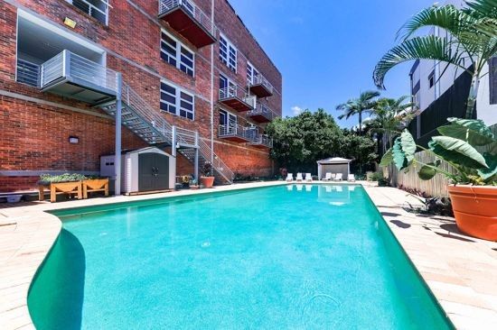 2 bedrooms Apartment / Unit / Flat in 110 Macquarie St TENERIFFE QLD, 4005