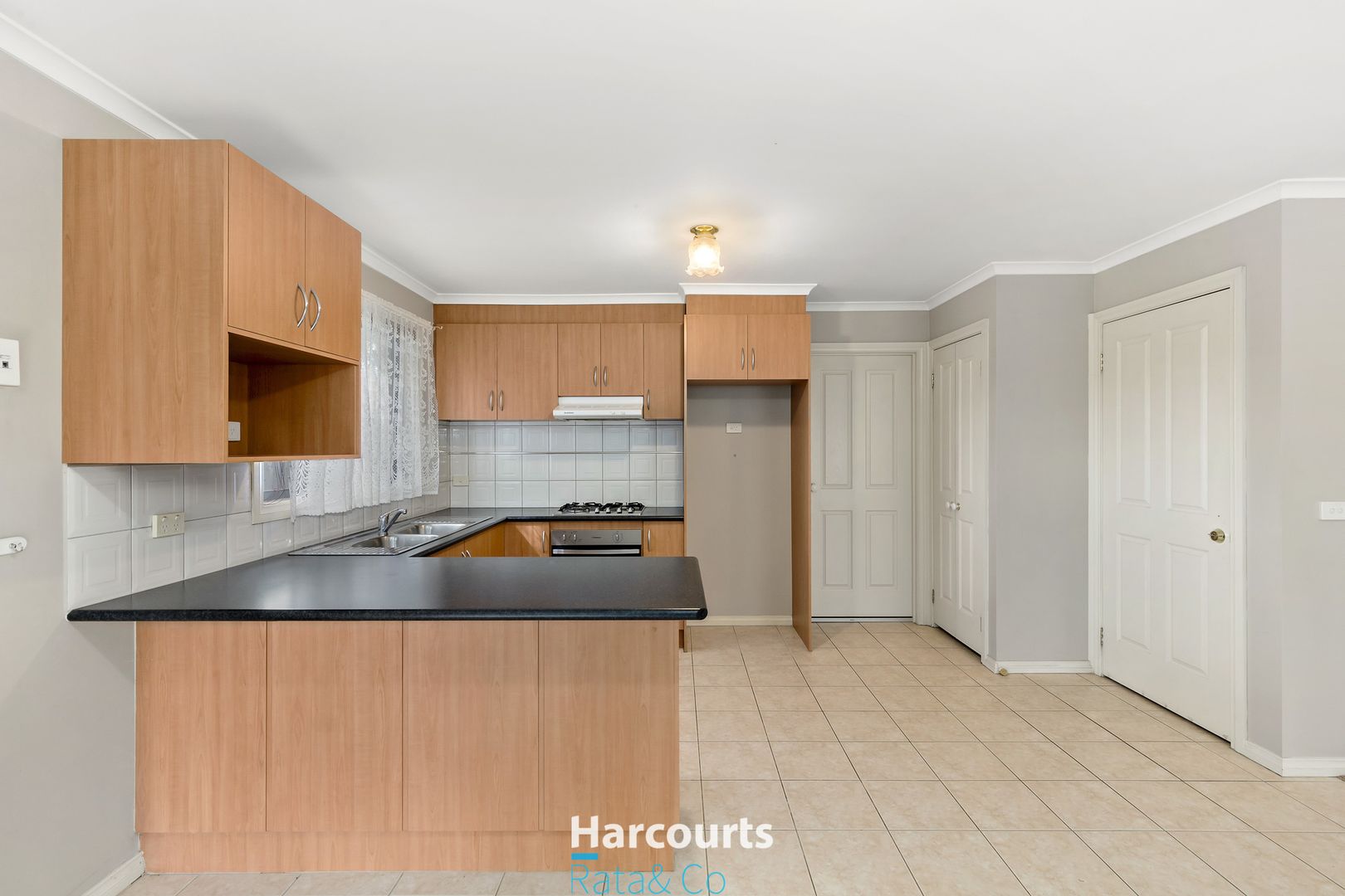 2/33 Wedge Street, Epping VIC 3076, Image 2