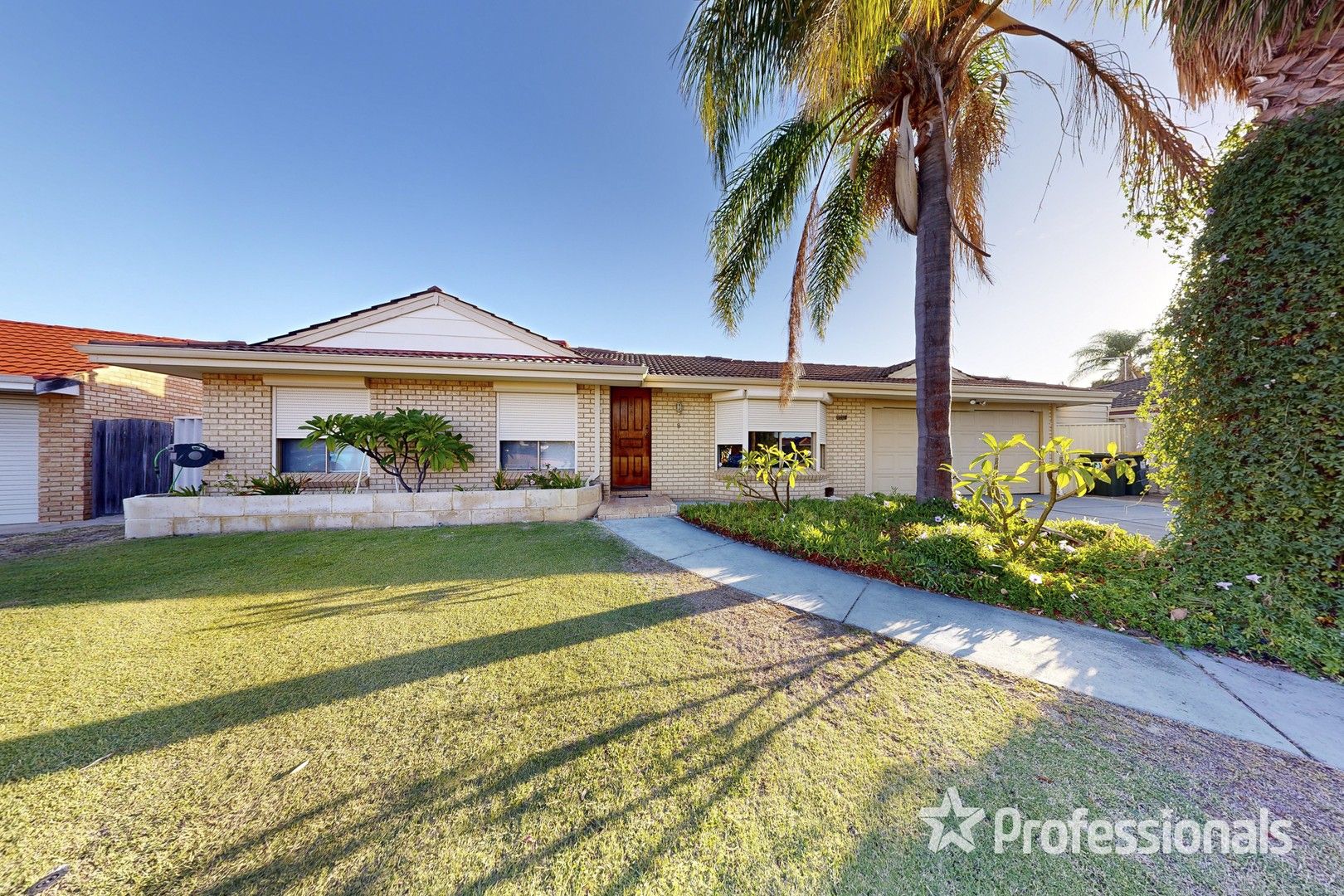 8 Robin Cove, Ballajura WA 6066, Image 0