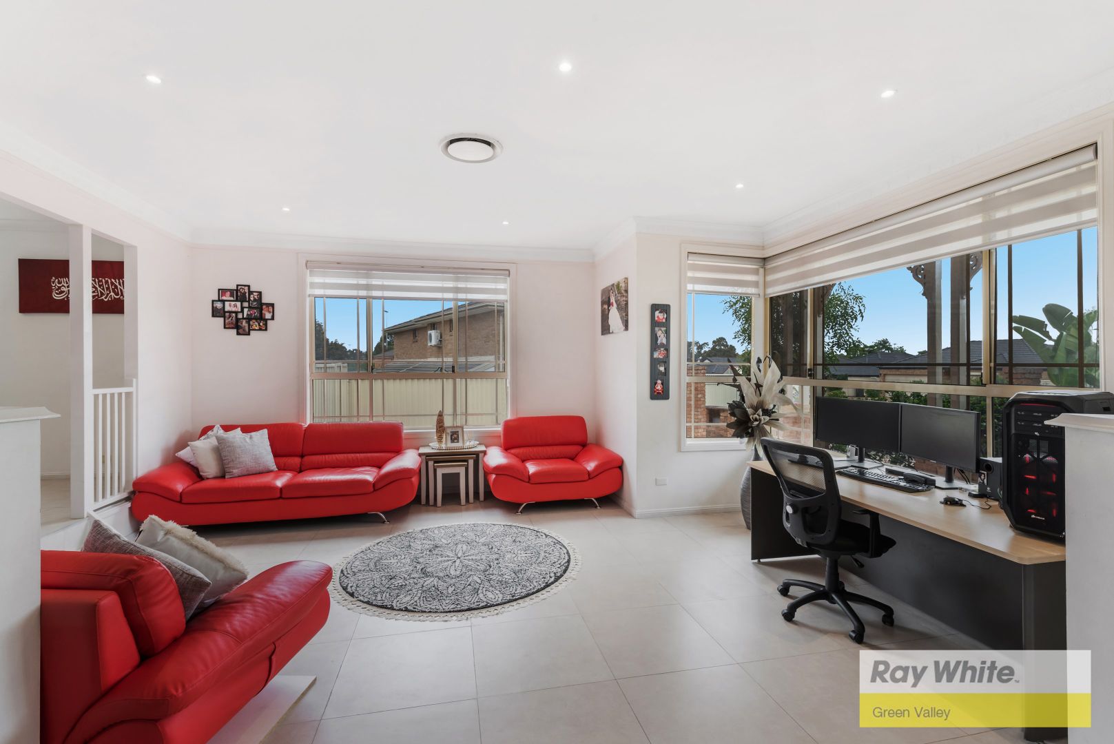 3 Harris Place, West Hoxton NSW 2171, Image 2