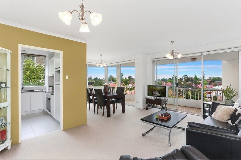 2 bedrooms Apartment / Unit / Flat in 34/25-31 Johnson Street CHATSWOOD NSW, 2067