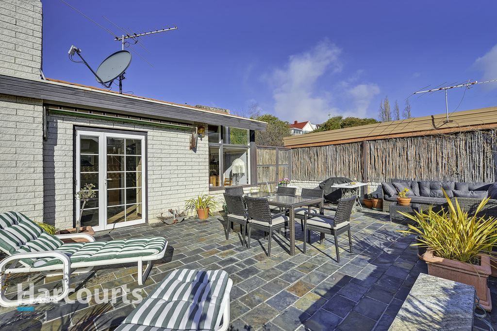 36 Norfolk Crescent, Sandy Bay TAS 7005, Image 2