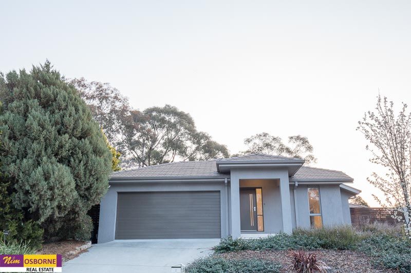 4 bedrooms House in 2 Melia Place RIVETT ACT, 2611