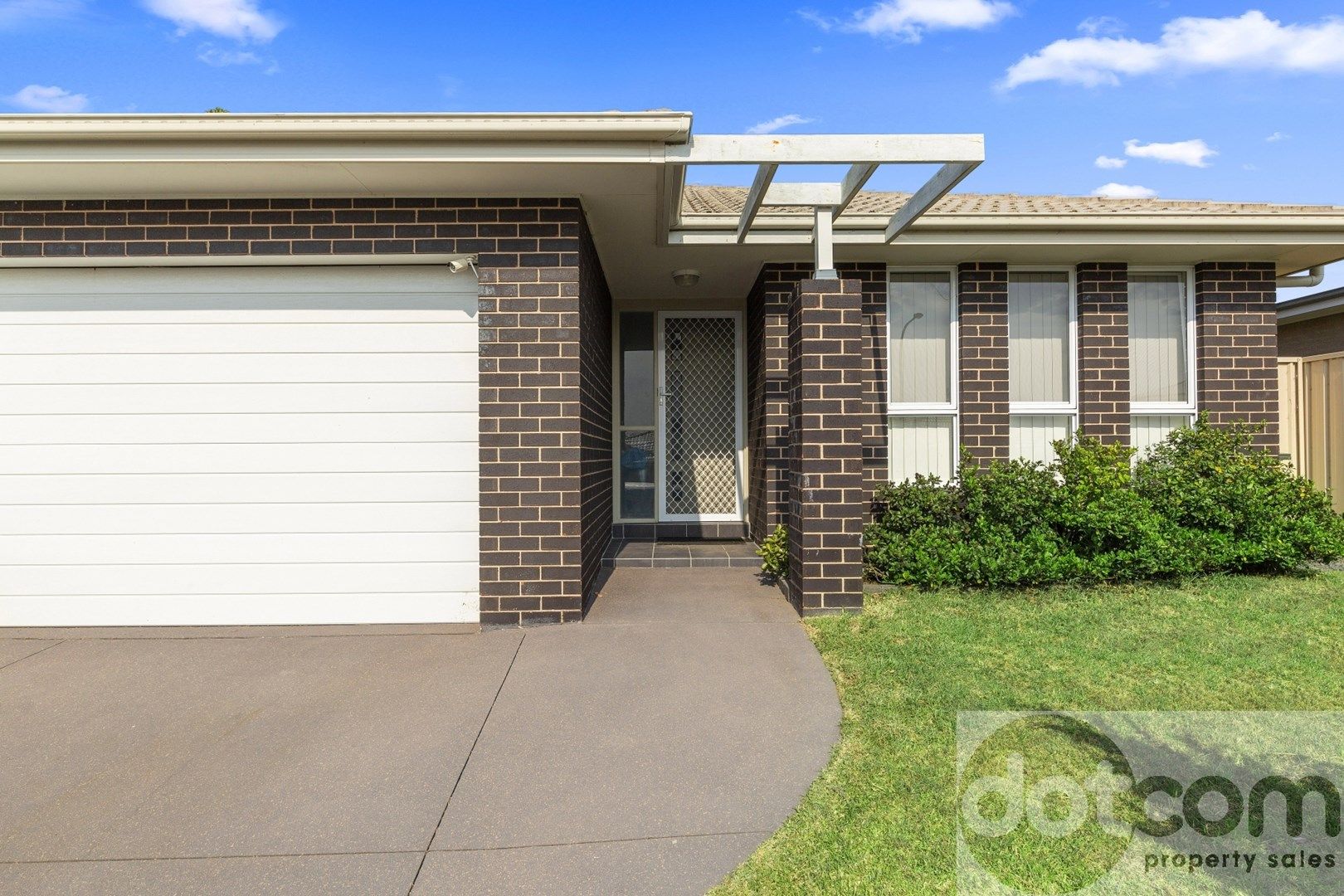 4 Regatta Way, Summerland Point NSW 2259, Image 0