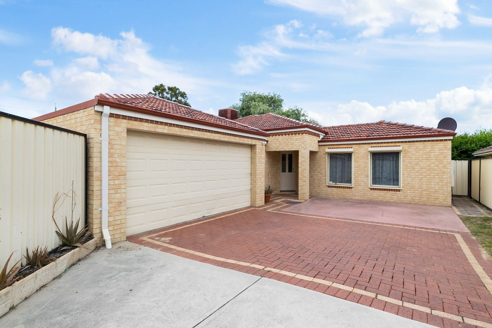 4 bedrooms House in 276A Belgravia Street CLOVERDALE WA, 6105