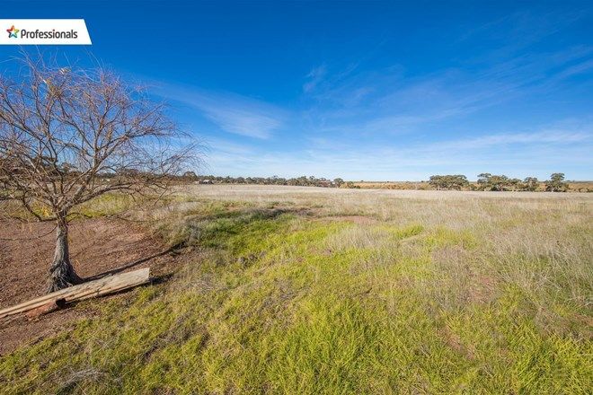 Picture of 2668 Bacchus Marsh Balliang Road, ROWSLEY VIC 3340