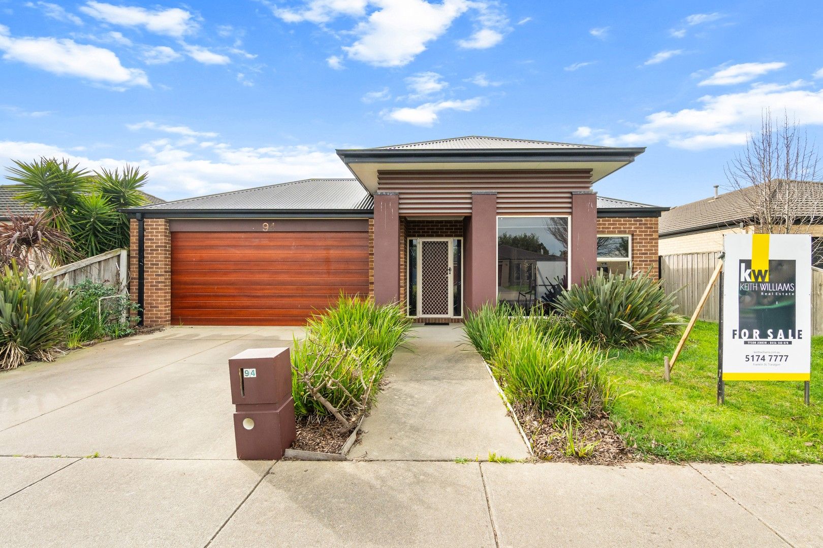 4 bedrooms House in 94 Hammersmith Circuit TRARALGON VIC, 3844
