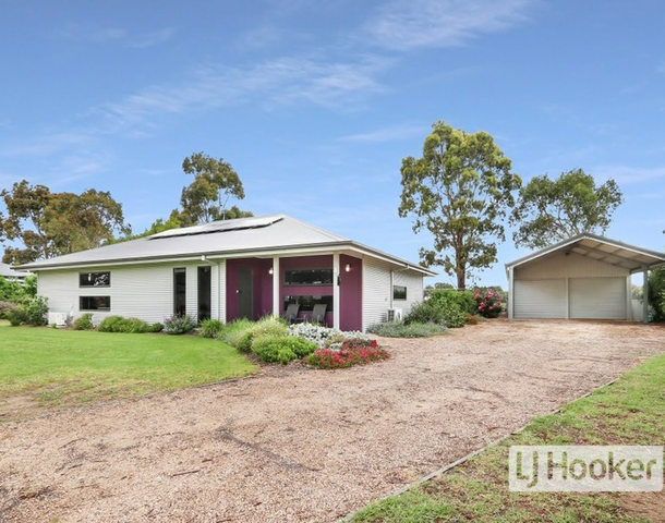 4 Lake Haven Avenue, Newlands Arm VIC 3875