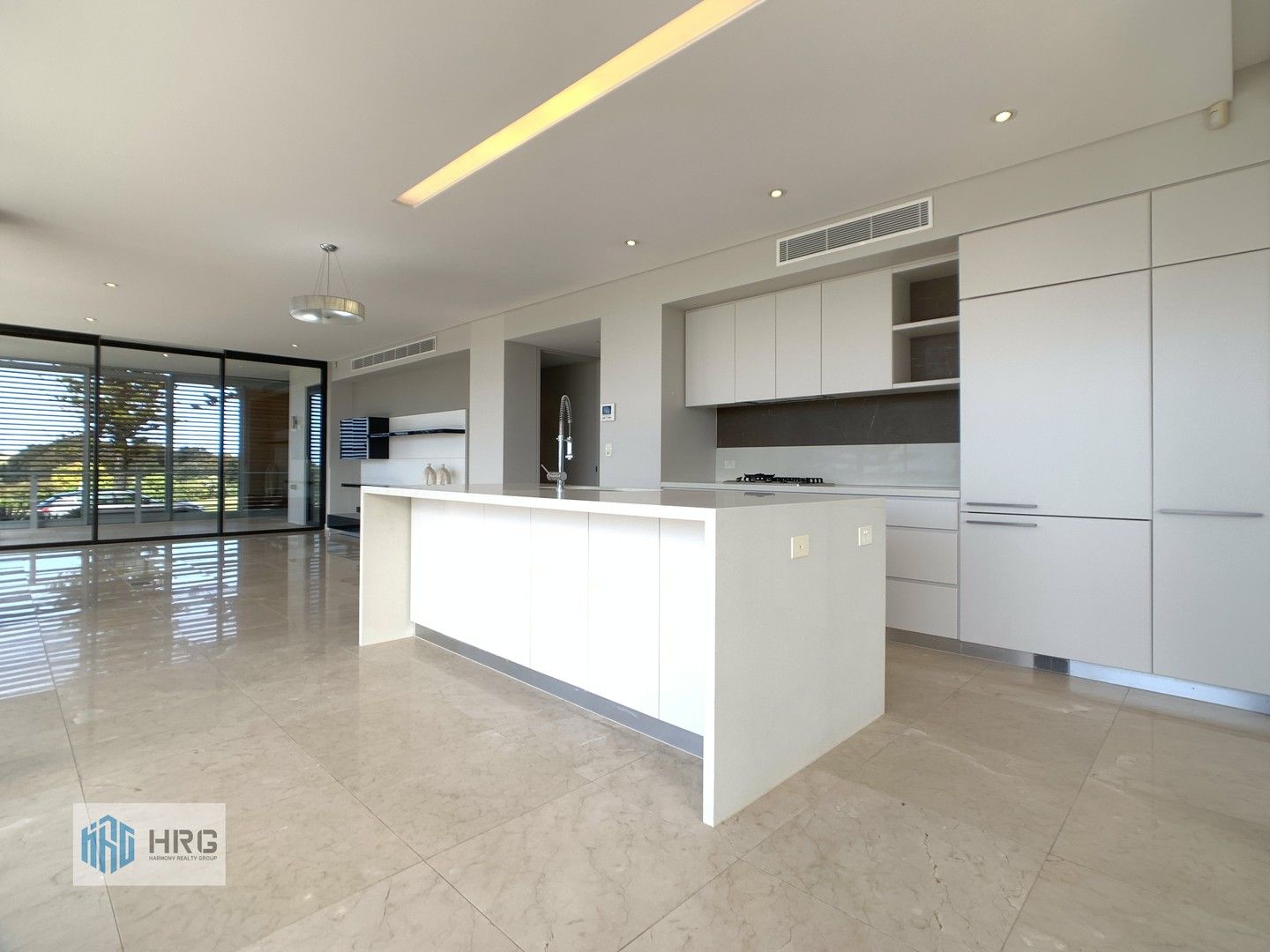 3 bedrooms Apartment / Unit / Flat in 1009/42-46 Pine Avenue LITTLE BAY NSW, 2036