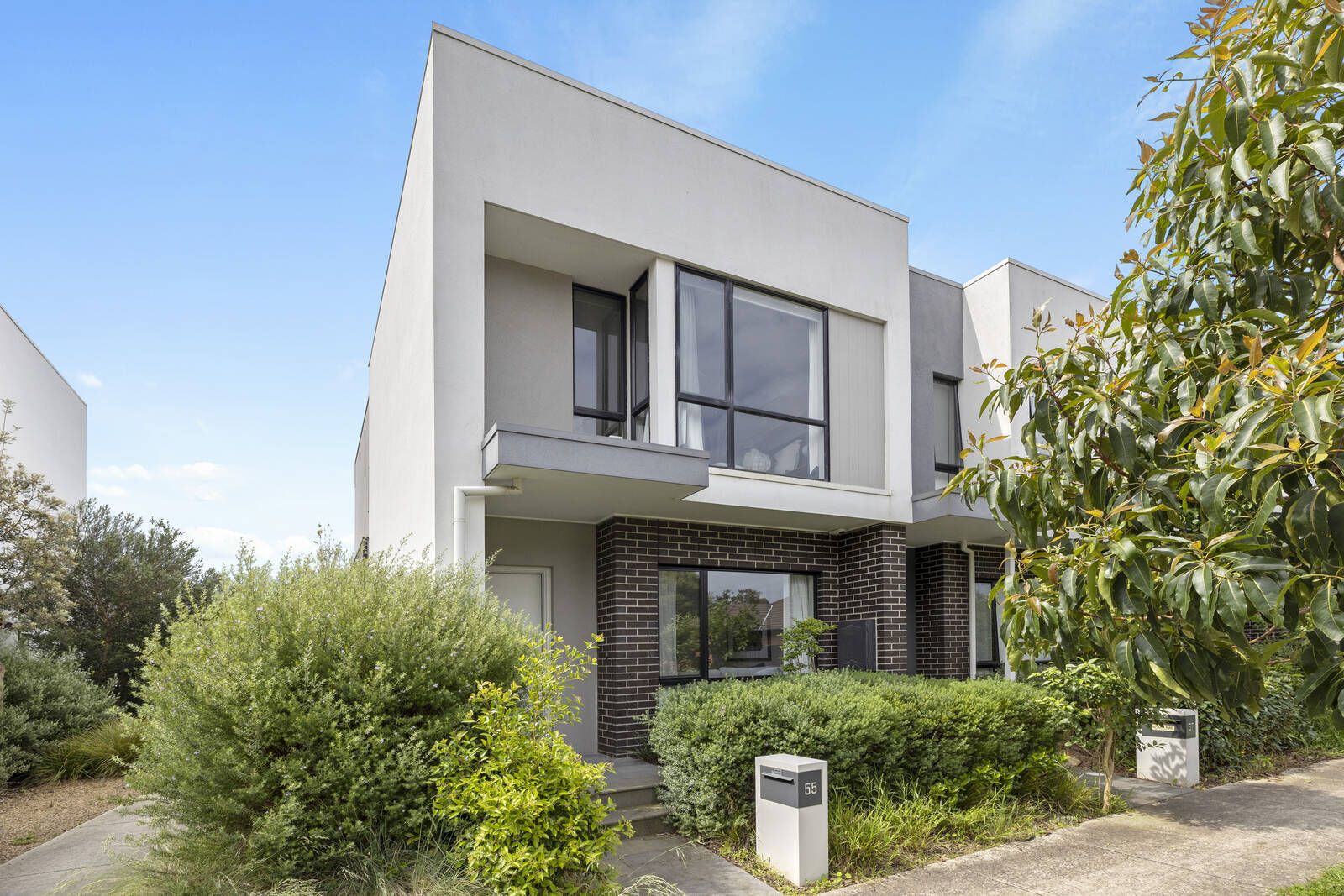 2 bedrooms Townhouse in 55 Charlton Avenue CHELTENHAM VIC, 3192