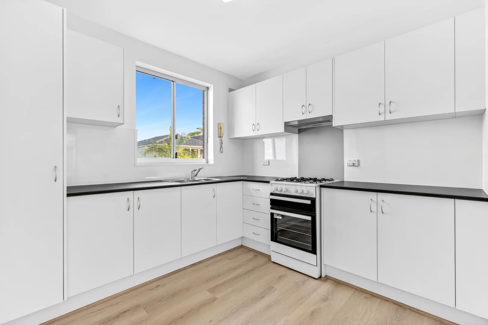 Additional image 3 of 5/70 Harbord Road, Freshwater NSW 2096