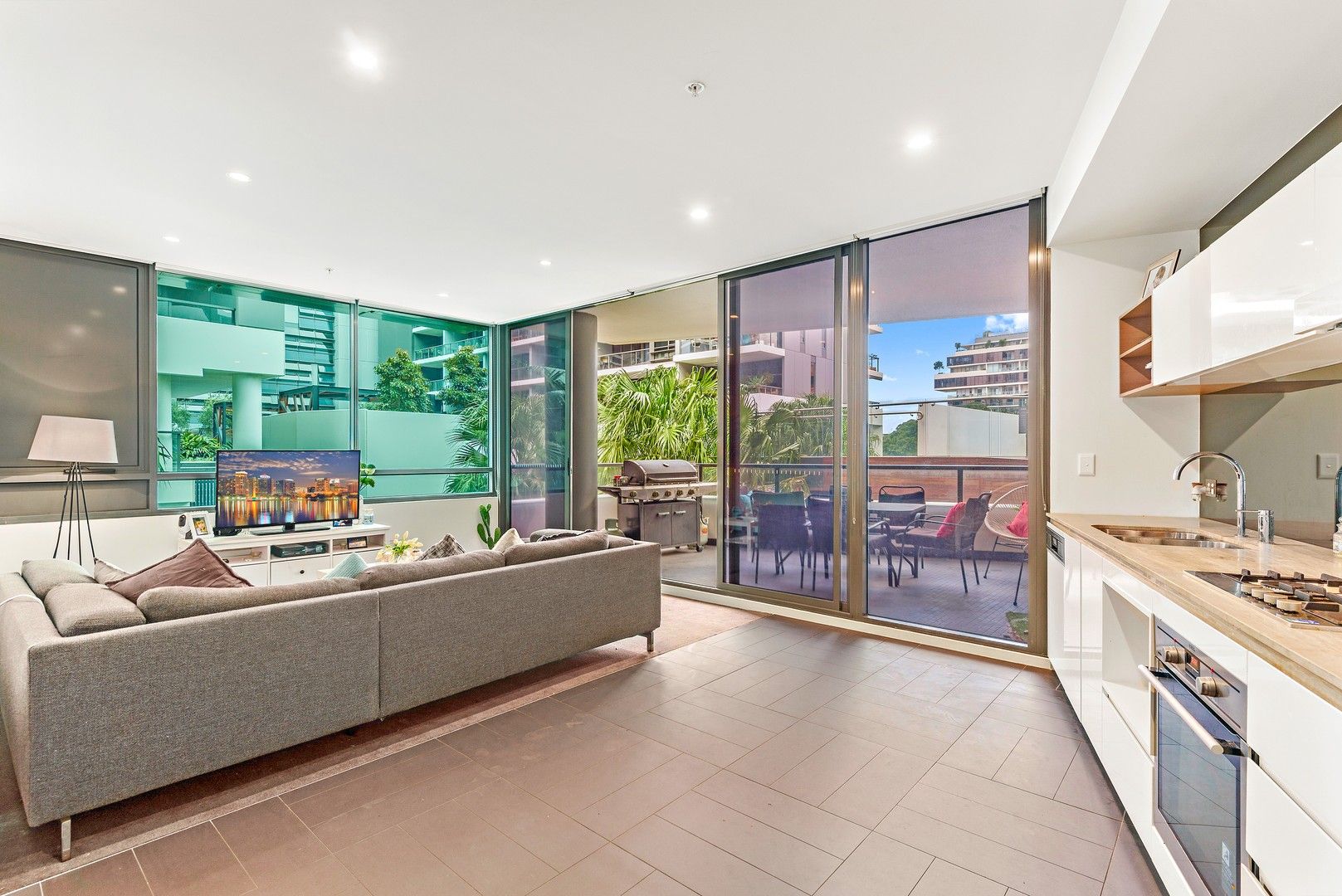 2 bedrooms Apartment / Unit / Flat in 303/9 Archibald Avenue WATERLOO NSW, 2017