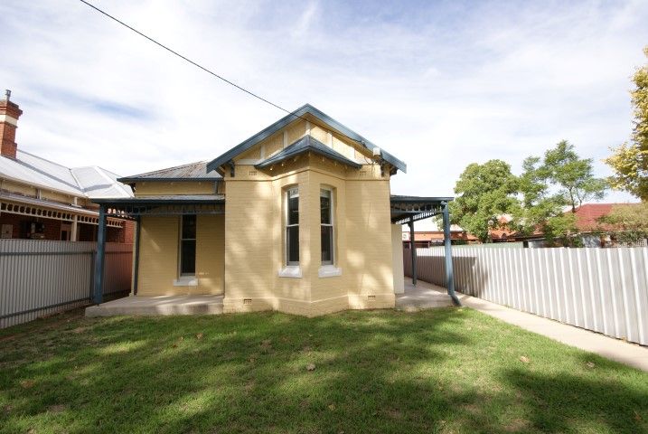 3 bedrooms House in 638 Macauley Street ALBURY NSW, 2640
