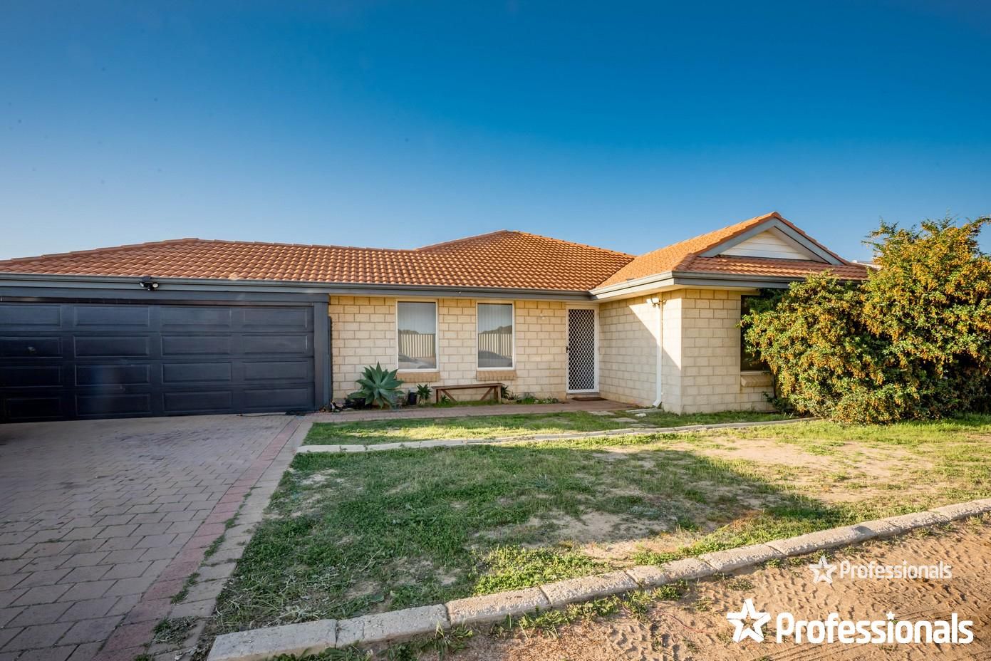 7 Fintown Street, Utakarra WA 6530, Image 0