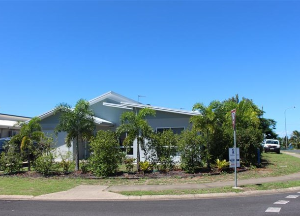 1/2 Shore Street, Wongaling Beach QLD 4852